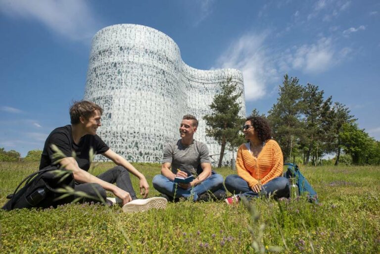 Die BTU Cottbus-Senftenberg hat die Bewerbungsphase für das Sommersemester 2024 gestartet.