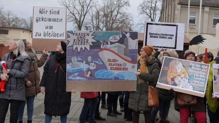 Die Schließung des Elbe-Elster-Klinikums wurde vorerst ausgesetzt.