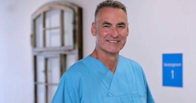 Neurochirurg Dr. Steffen Sola