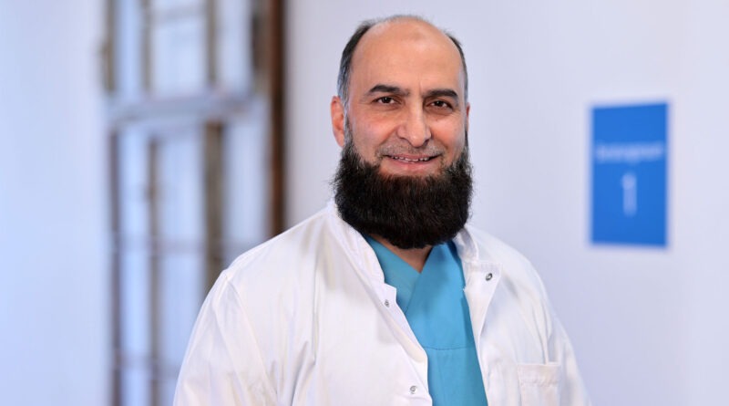 Dr. Ahmad Oyais, Chefarzt der Allgemein- und Viszeralchirurgie in Senftenberg