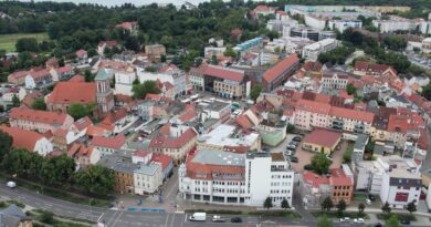 Archiv-Luftaufnahme der Senftenberger Innenstadt; keine Aufnahme der erneuerten Bahnhofstraße.